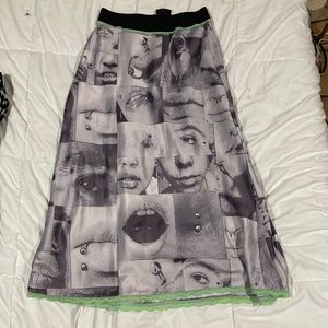 Graphic maxi skirt
